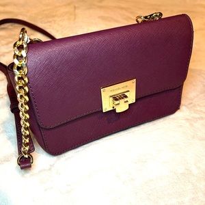 Michael Kors NWOT Crossbody Tina Clutch w detachable Wallet - Plum